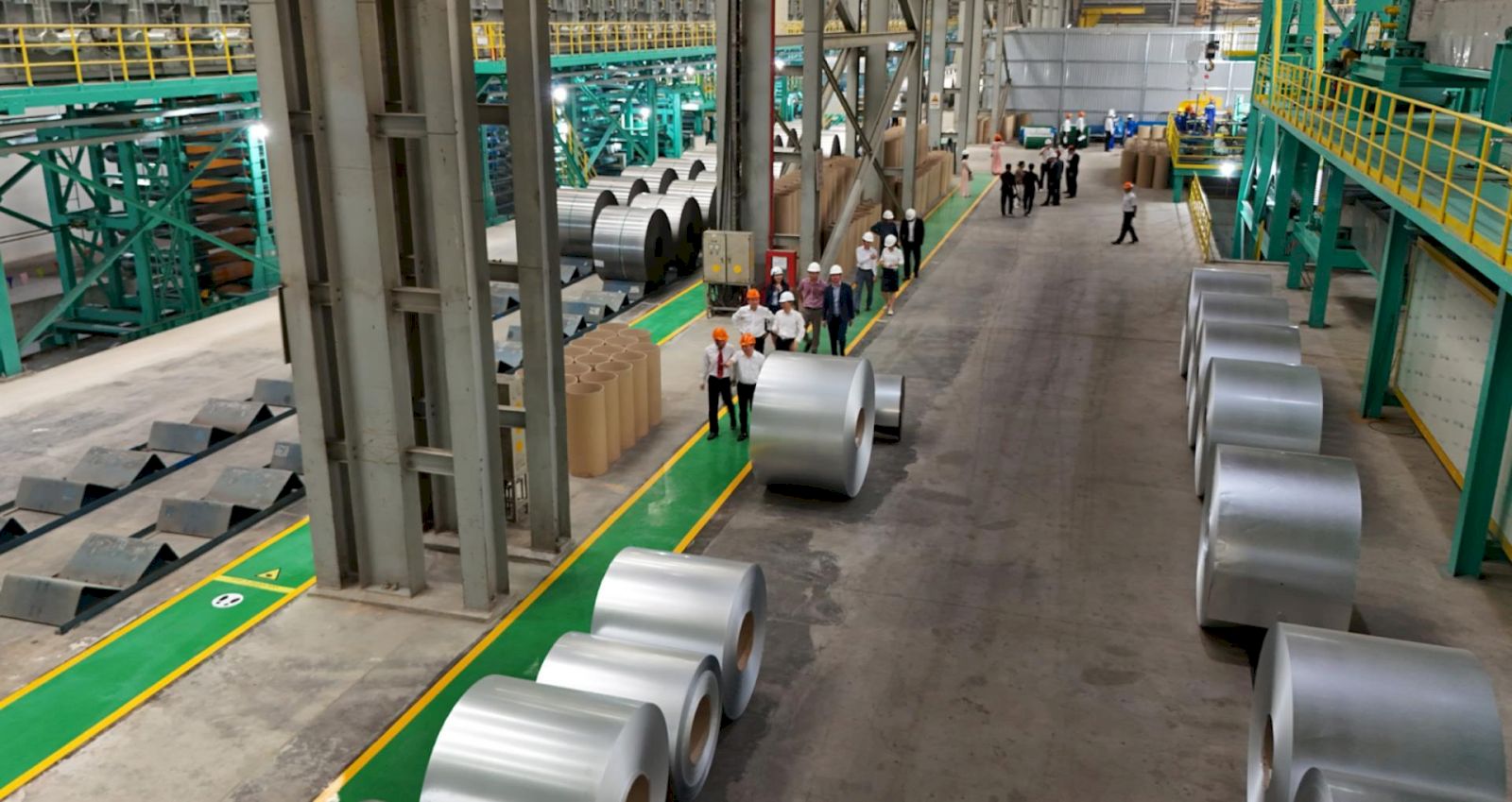 Tôn Phú Mỹ vẫn luôn giữ vững vị thế trong lòng khách hàng nhờ những lợi thế cạnh tranh khác biệt